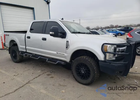2019 Ford F250 Super Duty z USA, uszkodzony, nr VIN 1FT7W2BT0KEC17148
